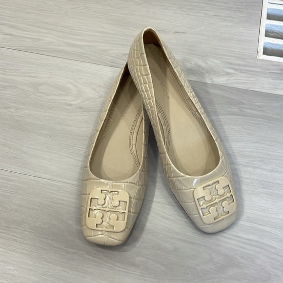 NWOT Tory Burch Georgia Ballet Flats in New Cream - Picture 2 of 15